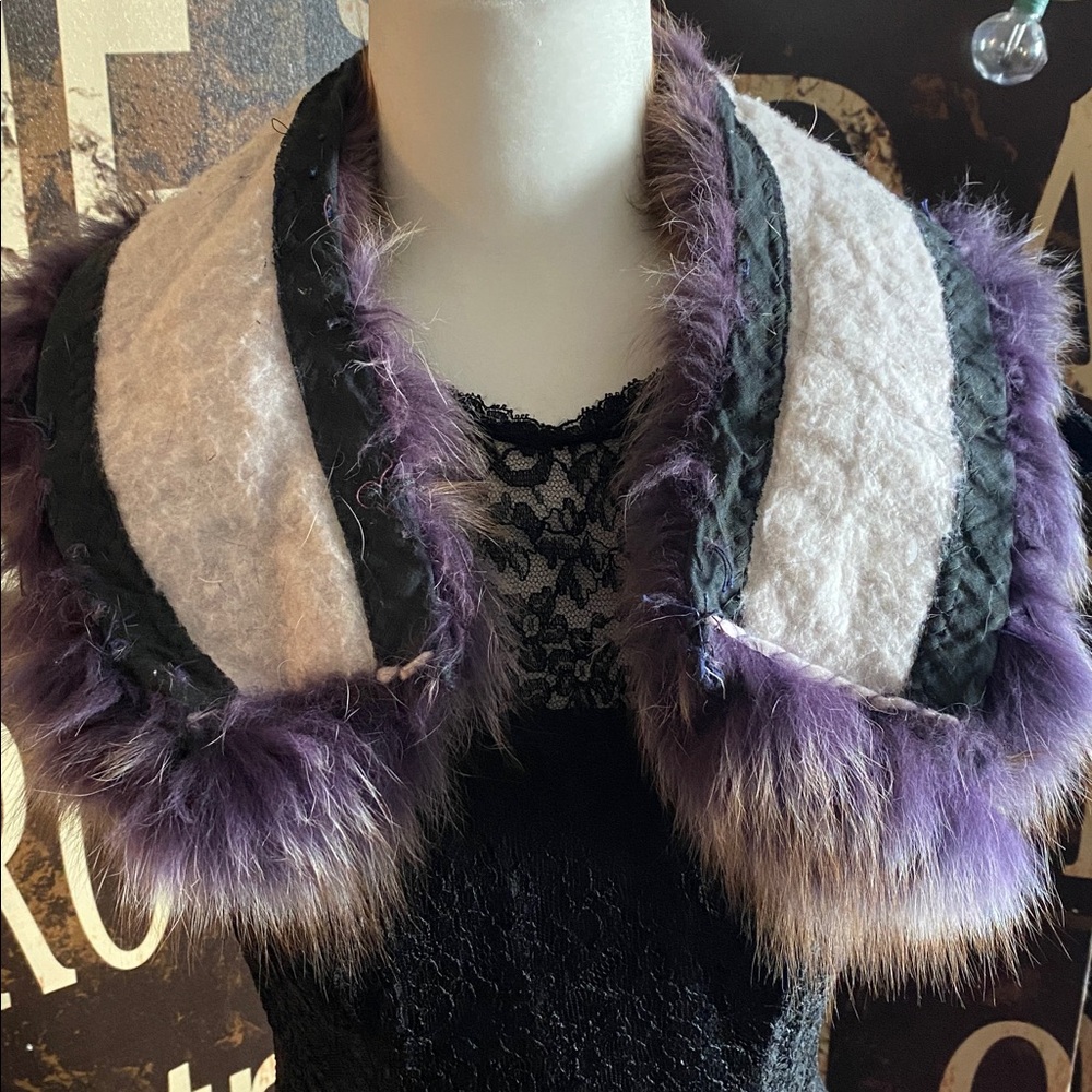 Vintage Purple Hue Fur Collar - Picture 4 of 4